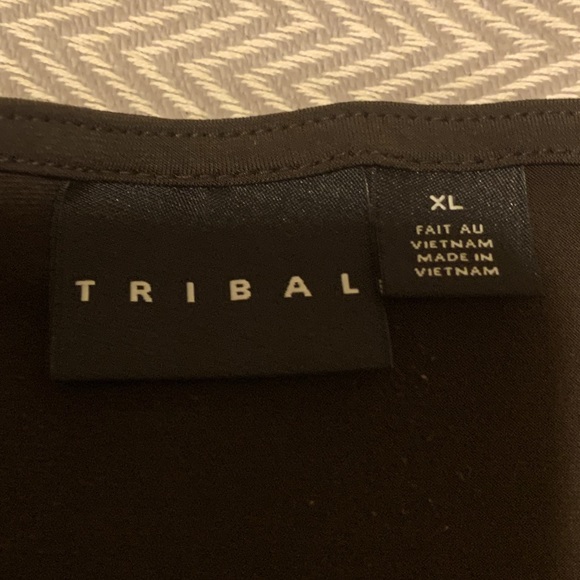 TRIBAL dark brown top with beautiful rouched design. 3/4 sleeves. EUC. Size XL. - Picture 4 of 5